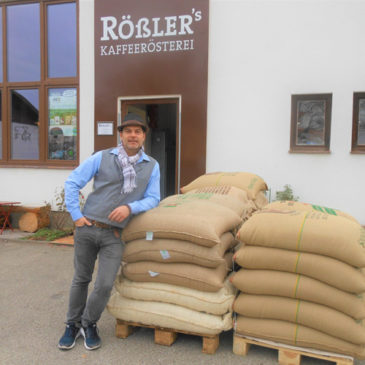 Neue Kaffeelieferung an Rohkaffee bei der Kaffeerösterei Rößler in Höhenkirchen.